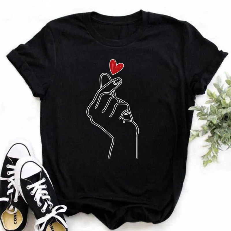 Chic Heartbeat Tee