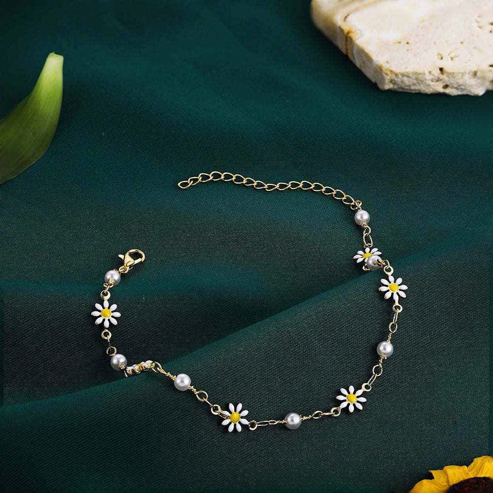 Solara Pearl Daisy Anklet