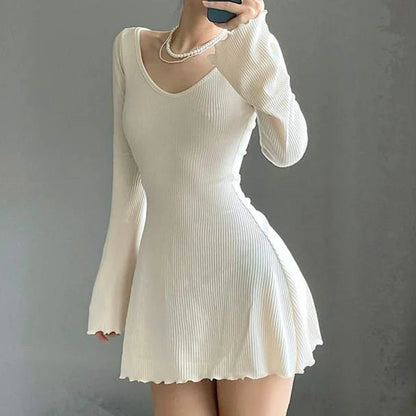 Élégance Enchantée V-Neck Knit Dress