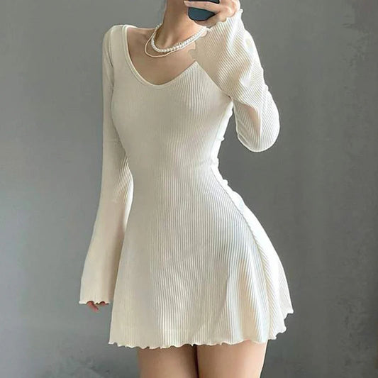 Élégance Enchantée V-Neck Knit Dress