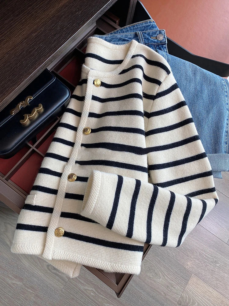 Le Chic Stripes O-Neck Knit Cardigan