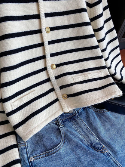 Le Chic Stripes O-Neck Knit Cardigan