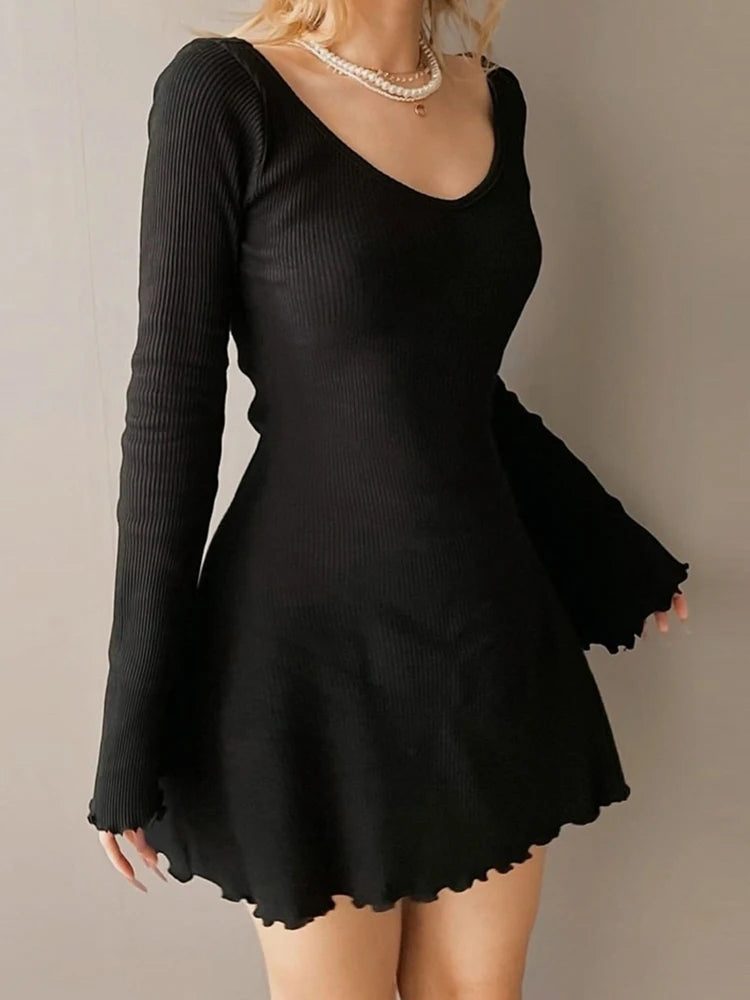 Élégance Enchantée V-Neck Knit Dress