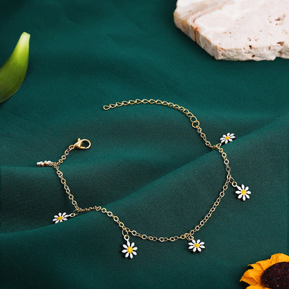 Solara Pearl Daisy Anklet